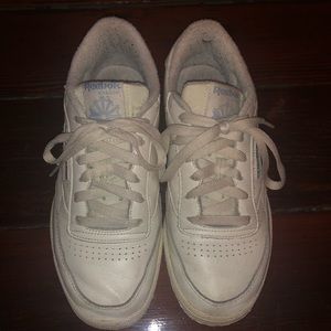 Reebok classic sneaks